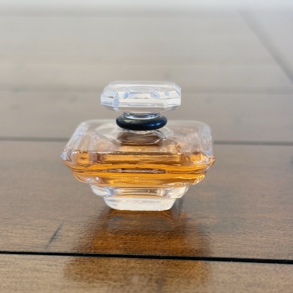Lancome Tresor Edp Mini 7.5ml - Picture 3 of 3